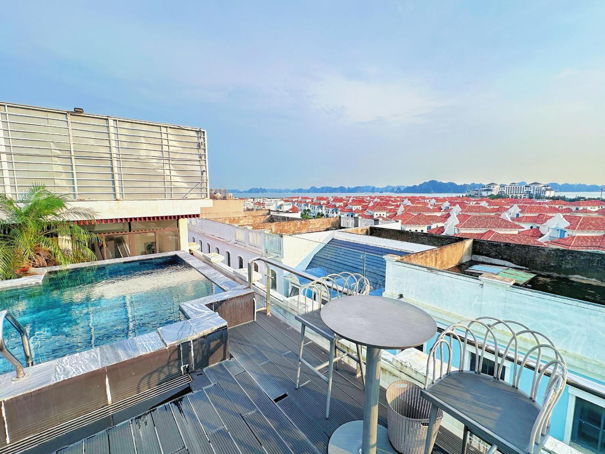 Green Suites Hotel Ha Long Eksteriør billede